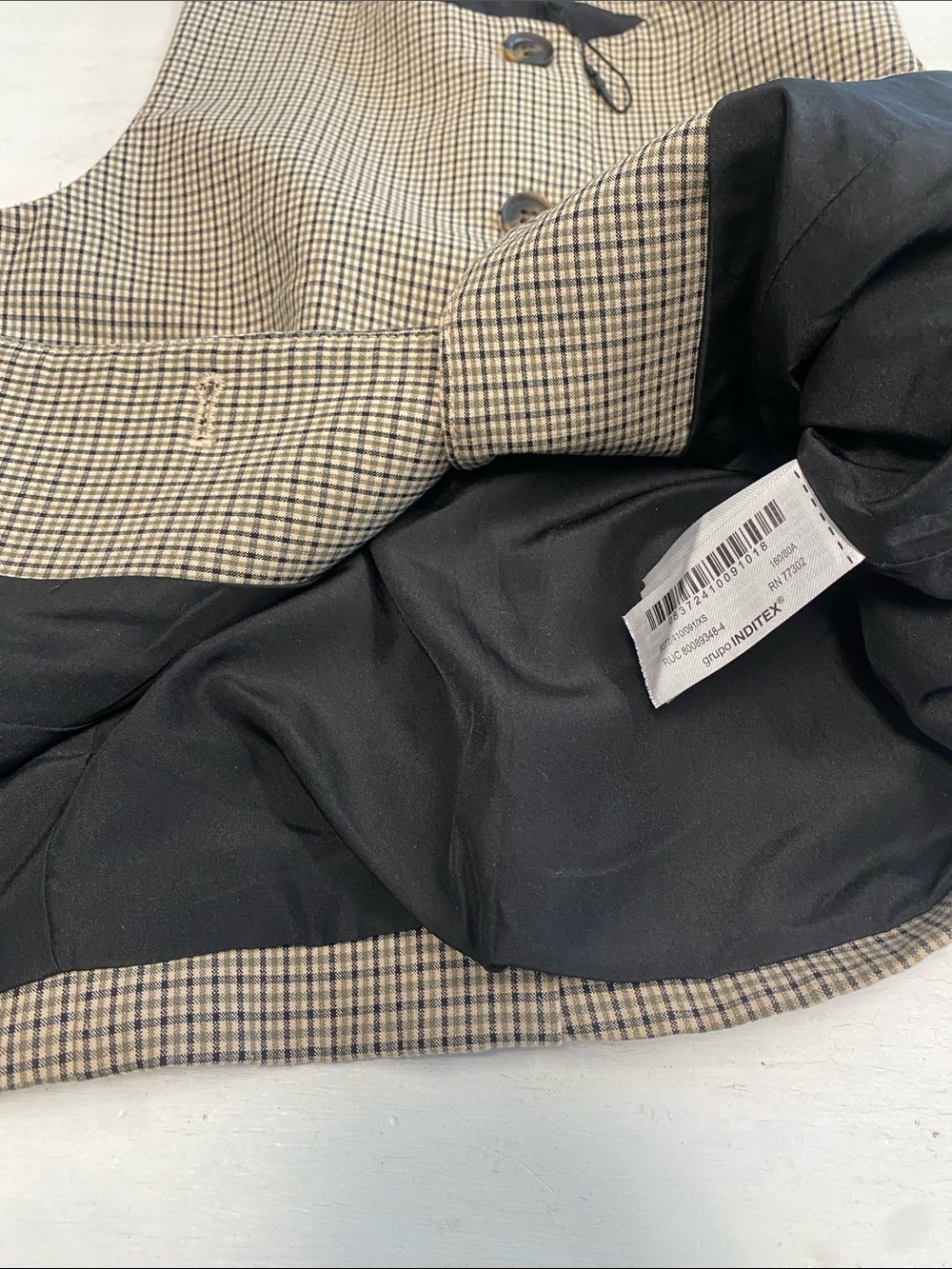 Zara Checked Button-Front Sleeveless Vest - Black & Cream - Picture 3 of 5
